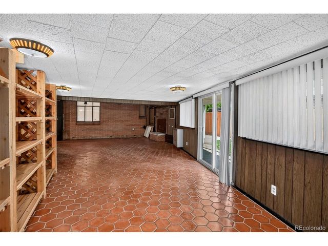 4860 Harlan St, Denver, CO 80212