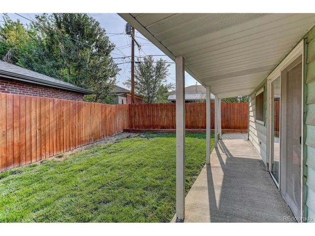 4860 Harlan St, Denver, CO 80212