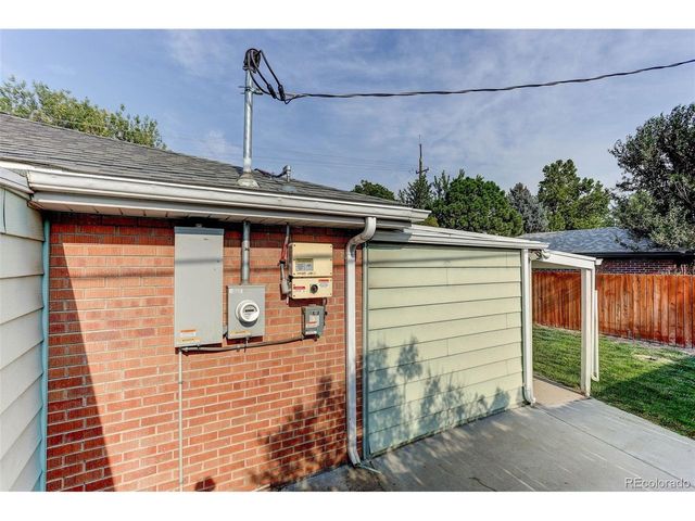 4860 Harlan St, Denver, CO 80212