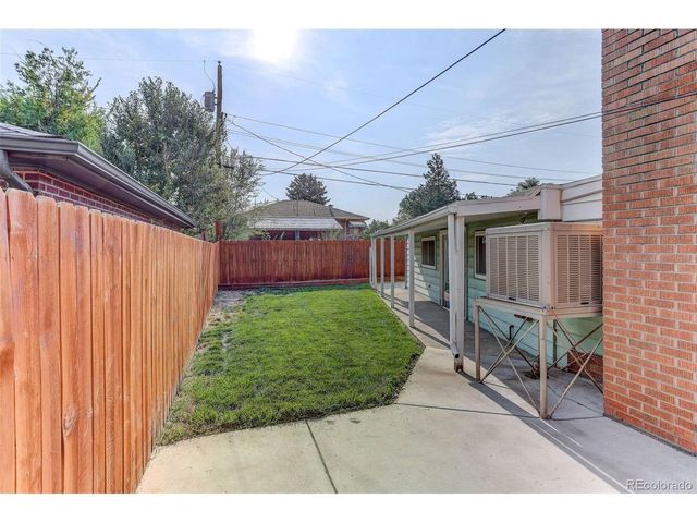 4860 Harlan St, Denver, CO 80212