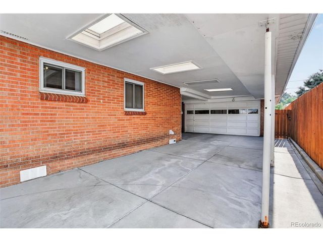 4860 Harlan St, Denver, CO 80212
