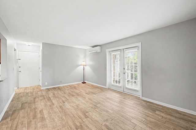 5025 Hillsboro Pike Apt 14N, Nashville, TN 37215