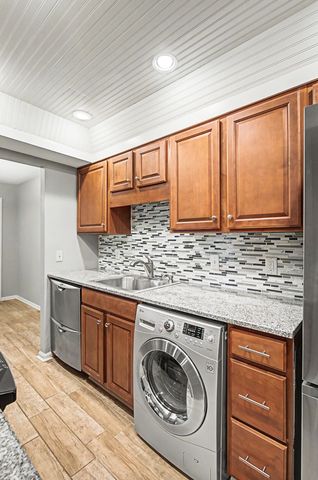 5025 Hillsboro Pike Apt 14N, Nashville, TN 37215