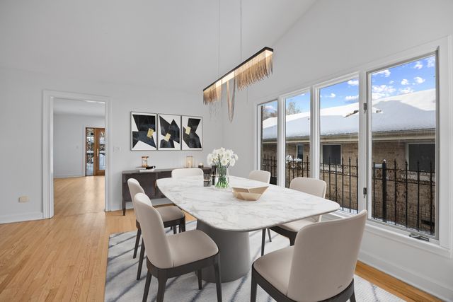 500 Auvergne Place, River Forest, IL 60305