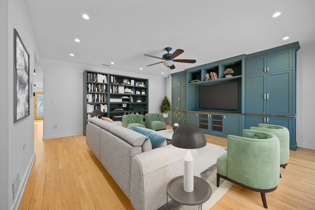 500 Auvergne Place, River Forest, IL 60305