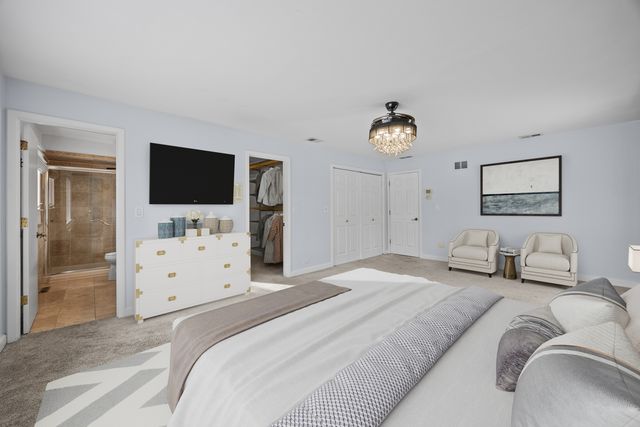 500 Auvergne Place, River Forest, IL 60305