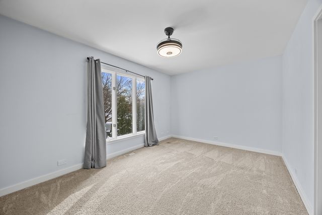 500 Auvergne Place, River Forest, IL 60305