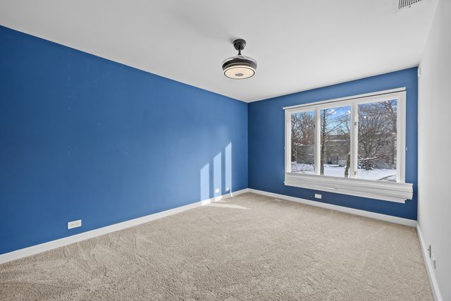 500 Auvergne Place, River Forest, IL 60305