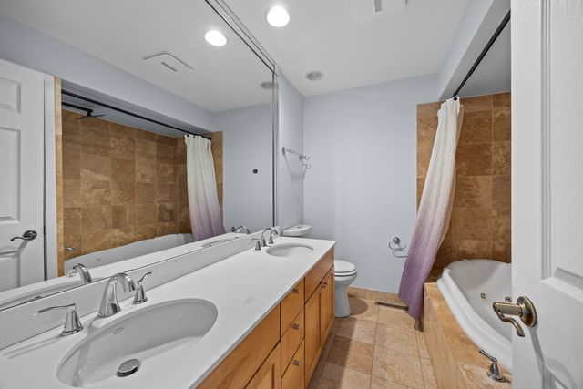 500 Auvergne Place, River Forest, IL 60305