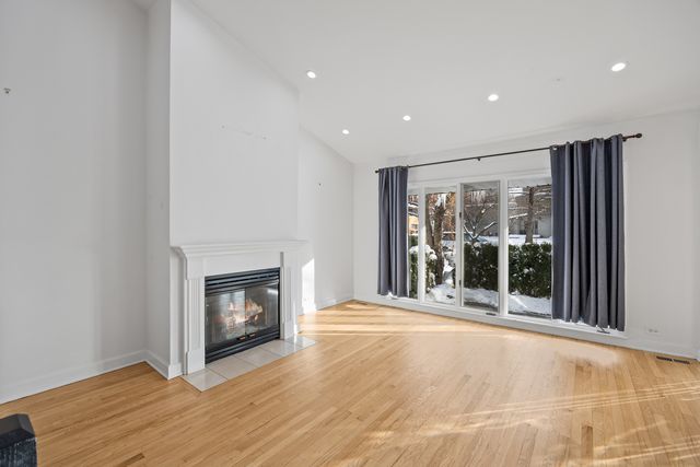 500 Auvergne Place, River Forest, IL 60305