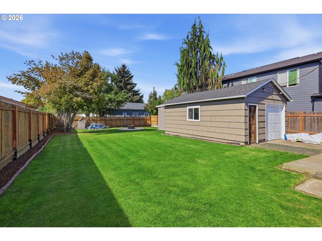 1414 JEFFERSON St Se, Albany, OR 97322