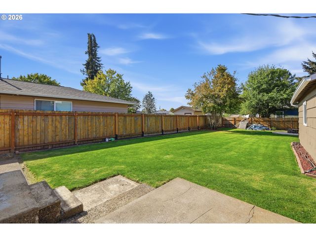 1414 JEFFERSON St Se, Albany, OR 97322