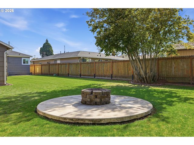 1414 JEFFERSON St Se, Albany, OR 97322