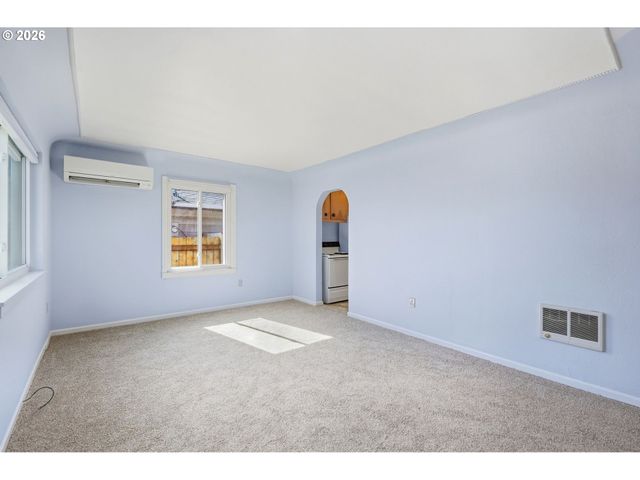 1414 JEFFERSON St Se, Albany, OR 97322