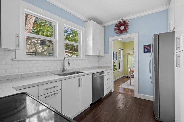 621 SW 14th Ter, Fort Lauderdale, FL 33312