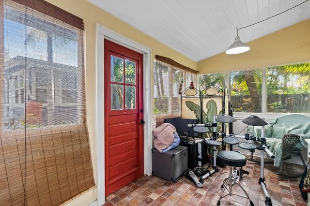 621 SW 14th Terrace, Fort Lauderdale, FL 33312