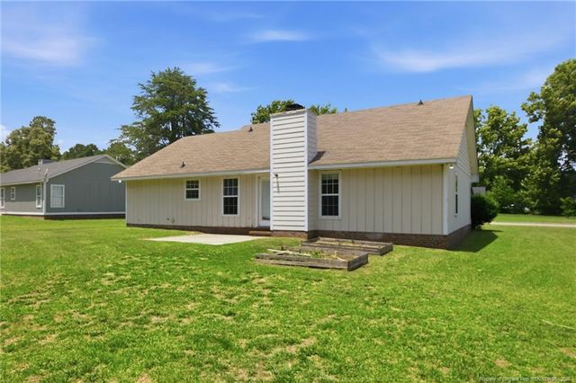 111 Hobson Court, Raeford, NC 28376