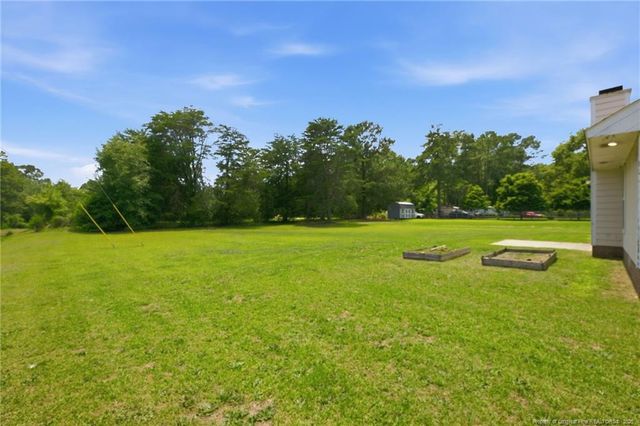 111 Hobson Court, Raeford, NC 28376