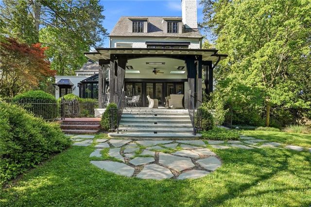 3990 E Brookhaven Drive NE, Atlanta, GA 30319