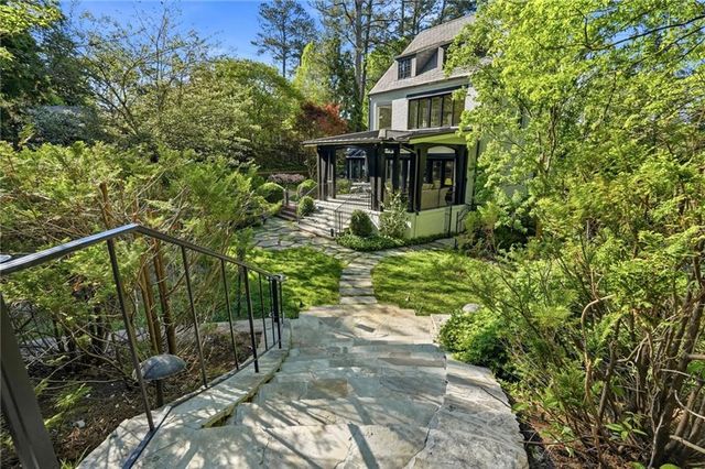 3990 E Brookhaven Drive NE, Atlanta, GA 30319