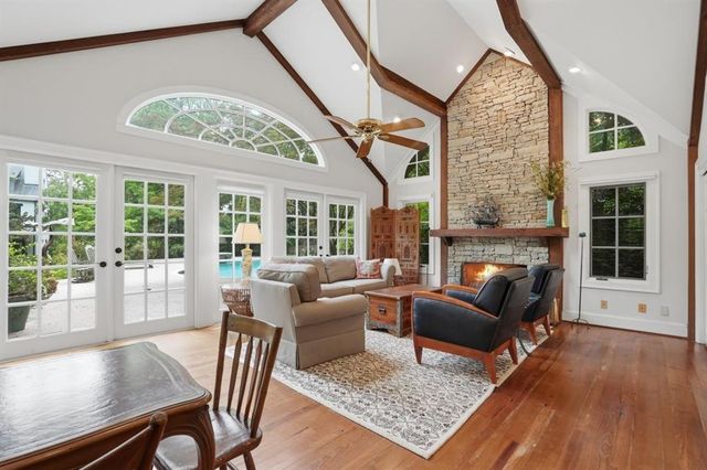 3990 E Brookhaven Drive NE, Atlanta, GA 30319
