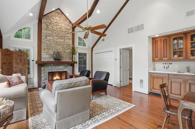 3990 E Brookhaven Drive NE, Atlanta, GA 30319