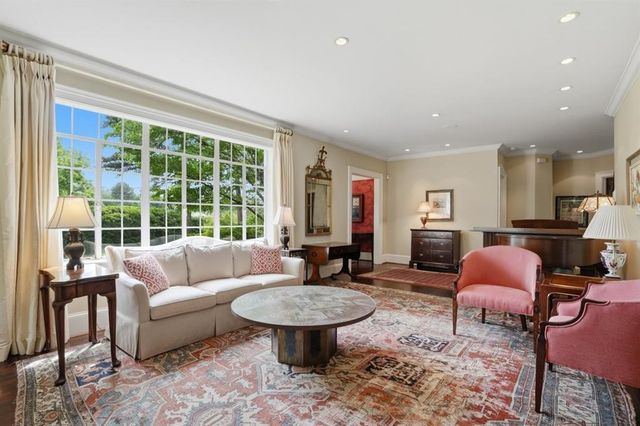 3990 E Brookhaven Drive NE, Atlanta, GA 30319