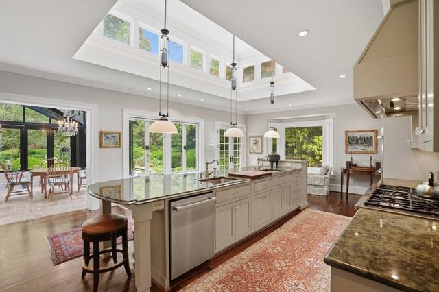3990 E Brookhaven Drive NE, Atlanta, GA 30319