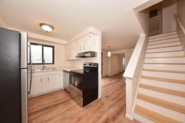 8673 N 73rd STREET, Milwaukee, WI 53223