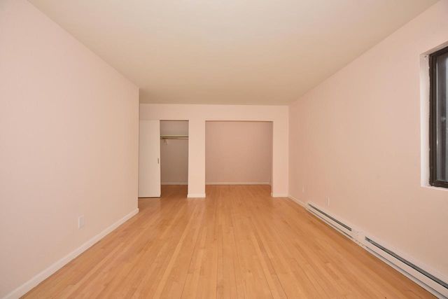 8673 N 73rd STREET, Milwaukee, WI 53223