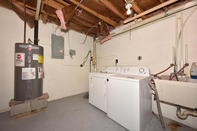 8673 N 73rd STREET, Milwaukee, WI 53223