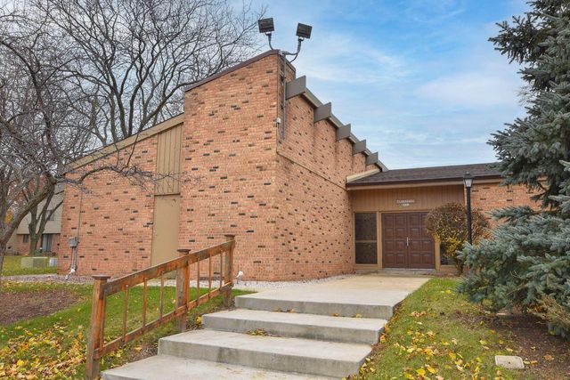 8673 N 73rd STREET, Milwaukee, WI 53223