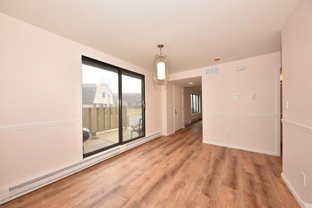 8673 N 73rd STREET, Milwaukee, WI 53223