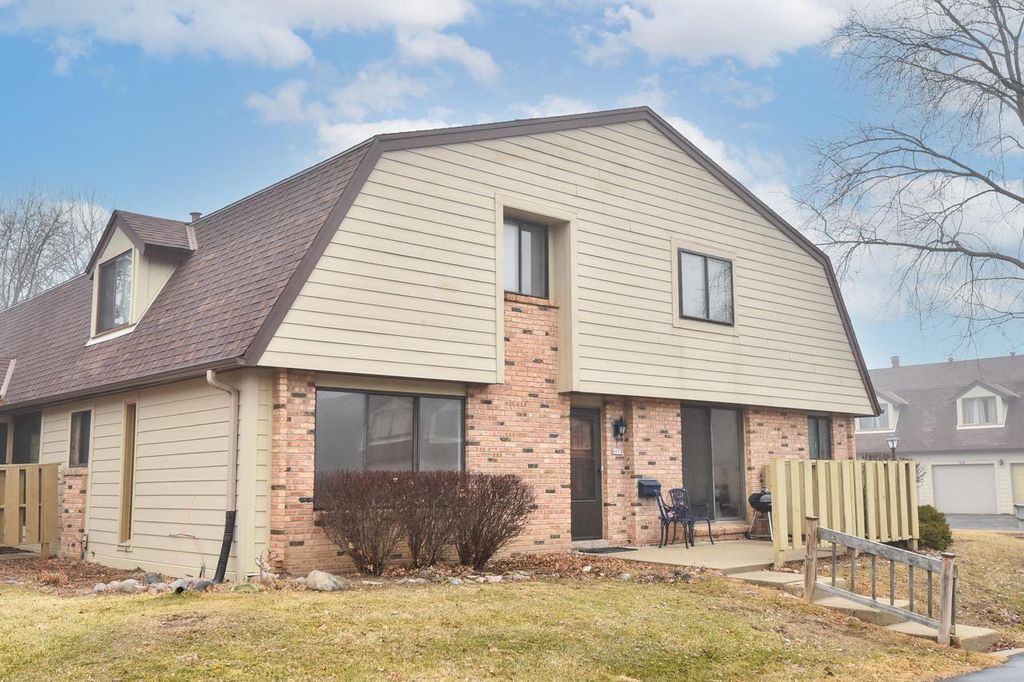 8673 N 73rd STREET, Milwaukee, WI 53223