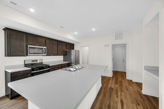 991 Celebration Drive, Aurora, IL 60504