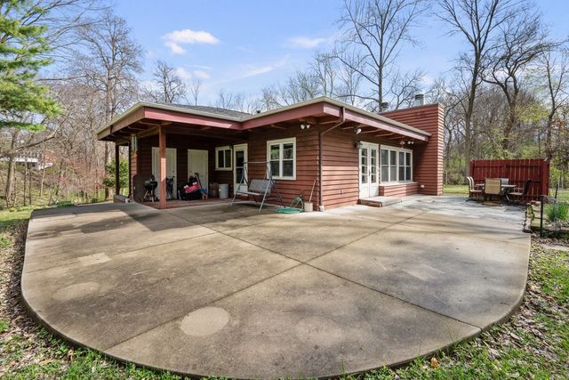 1031 27th Street, Moline, IL 61265