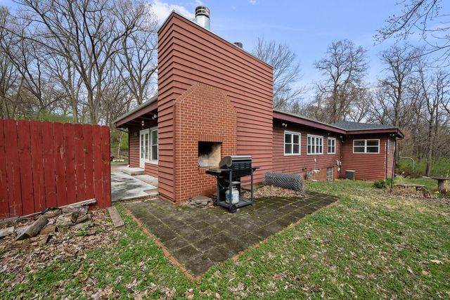 1031 27th Street, Moline, IL 61265