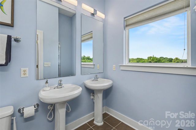 613 Mcninch Street, Charlotte, NC 28208