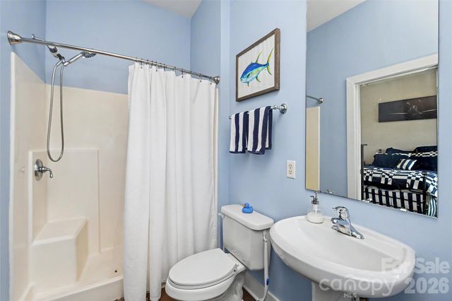 613 Mcninch Street, Charlotte, NC 28208