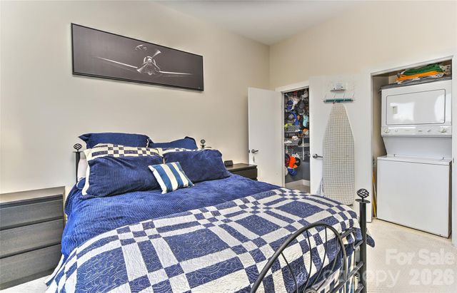 613 Mcninch Street, Charlotte, NC 28208