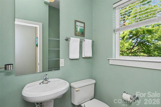 613 Mcninch Street, Charlotte, NC 28208