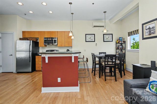 613 Mcninch Street, Charlotte, NC 28208