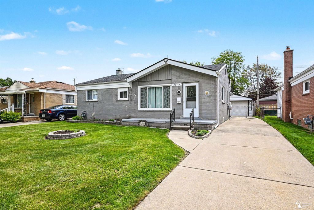 23515 Wohlfeil Street, Taylor, MI 48180