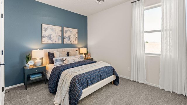 1482 Brillo Del Cielo Street NW, Los Lunas, NM 87031