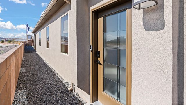 1482 Brillo Del Cielo Street NW, Los Lunas, NM 87031