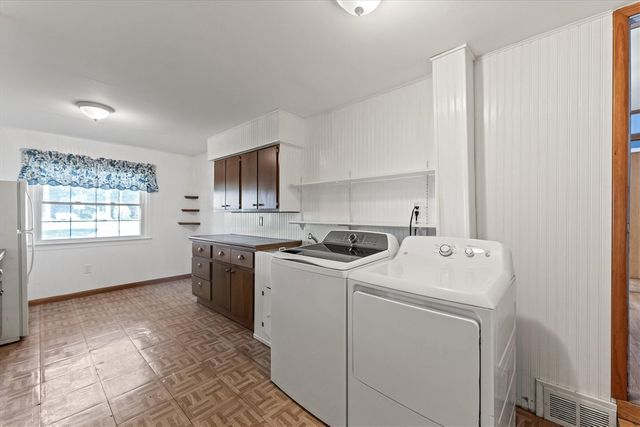 23260 Ennishore Drive, Novi, MI 48375