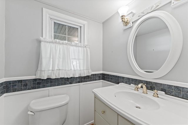 23260 Ennishore Drive, Novi, MI 48375