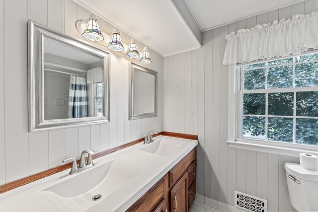 23260 Ennishore Drive, Novi, MI 48375