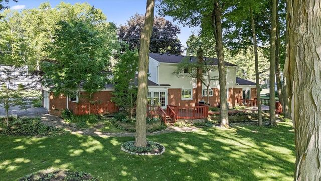 23260 Ennishore Drive, Novi, MI 48375
