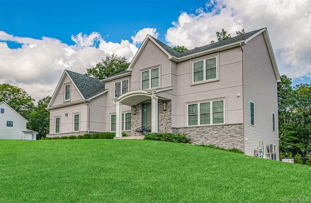 14 Klingher Court, Pomona, NY 10970